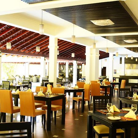 The Covanro Airport Hotel - Katunayake Гампаха Экстерьер фото